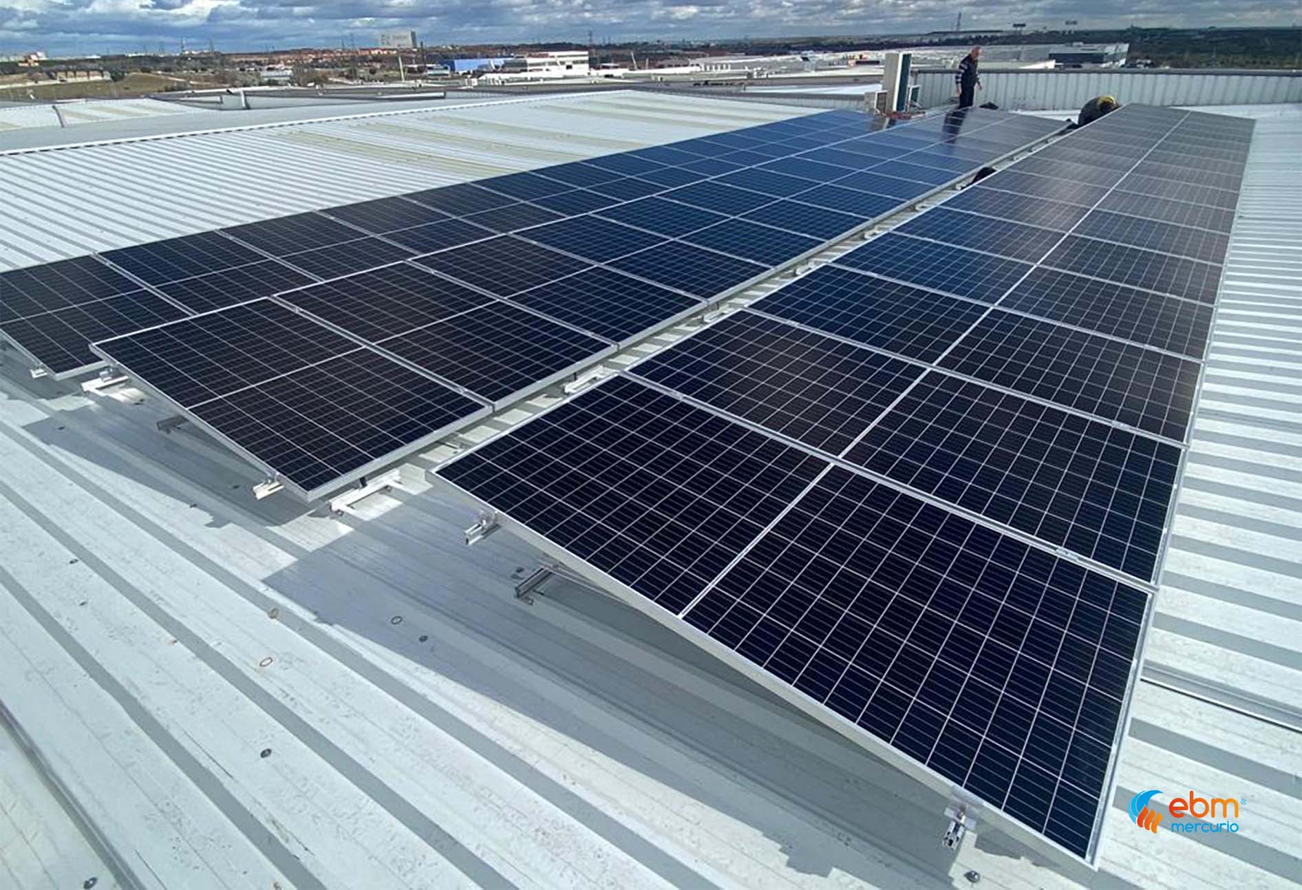 Paneles solares para todos: ¿Cómo instalarlos y ahorrar dinero?